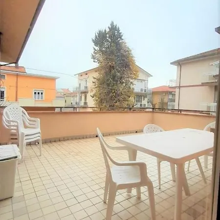 Apartment Ely Family *