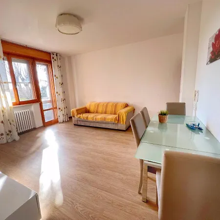 Lovely A Due Passi Dal Mare Apartment