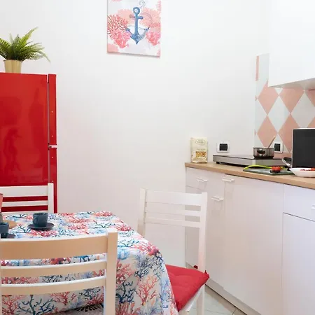 Aparthotel Yellow 3*