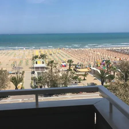 Your On The Beach * ريميني