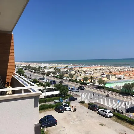 Your On The Beach * ريميني