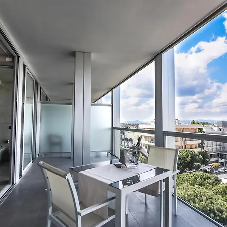 Waldorf Hotel 4*