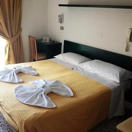 Hotel Till 3* Rímini