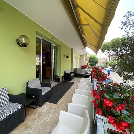 فندق Tre Stelle 3*