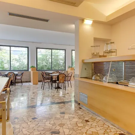 Merope Hotel Rímini