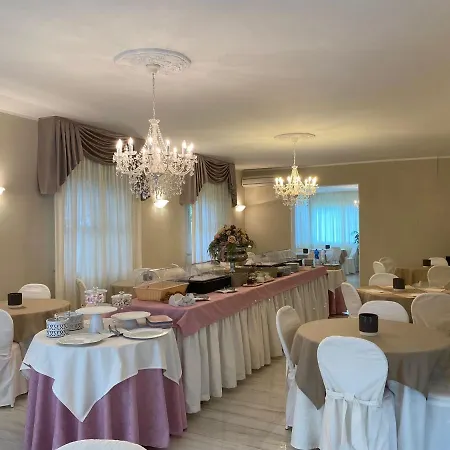 Otel Amica 2*