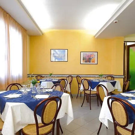 Petrarca 3* Rimini