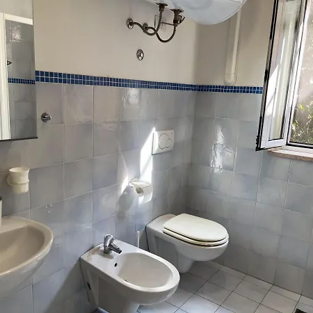 Dans Agreable Maison De Centre Historique De Апартаменты *