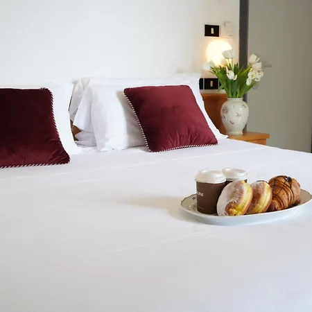 Sunset Hotel 4*
