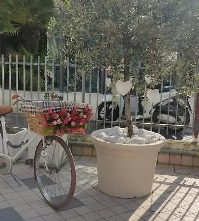 Half Moon Airport Restaurant فندق مبيت وإفطار