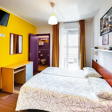 Morfeo - Young People (adults Only) Hotel