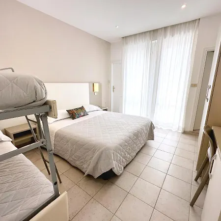 Aura Living Hotel