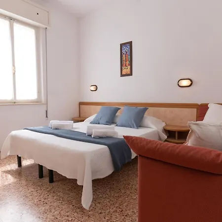 Greta Hotel 2*