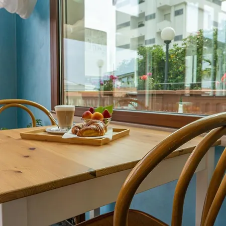 Hotel Greta 2*