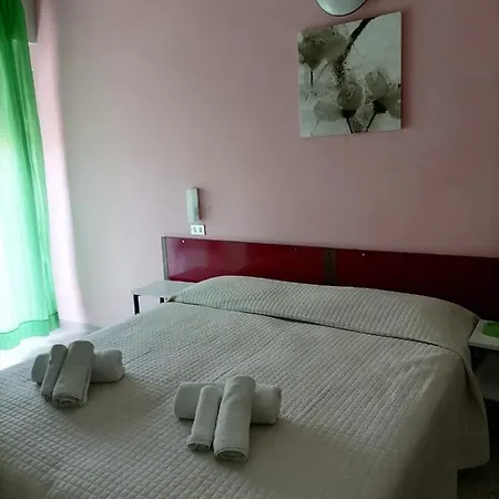 Nova Dhely 3* Rimini