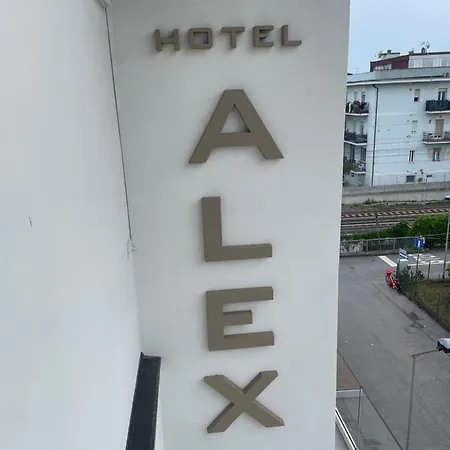 Alex 2* Rimini