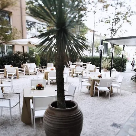 Hotel Airone