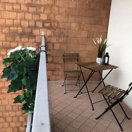 Apartment Dream & Ice Cream In