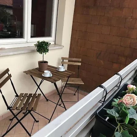 Apartment Dream & Ice Cream In *