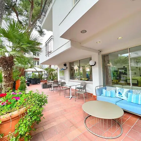 Aura Living 3* Rimini