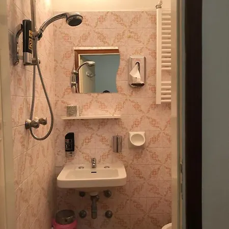 Criss Bed & Breakfast *
