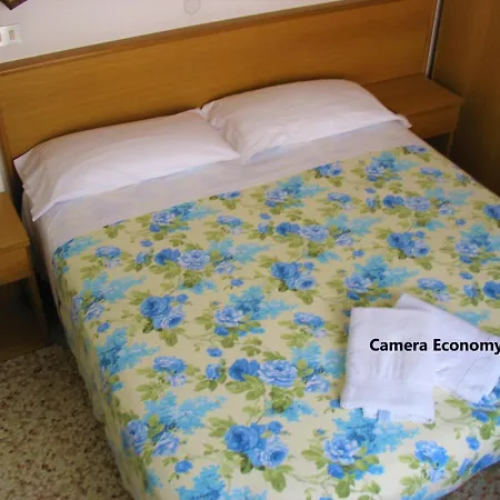 Hotell Alessi** 2*