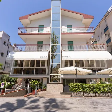 Isola Hotel 2*