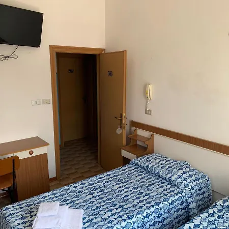 Estense Hotel *