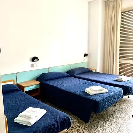 Hotel Telstar 3*