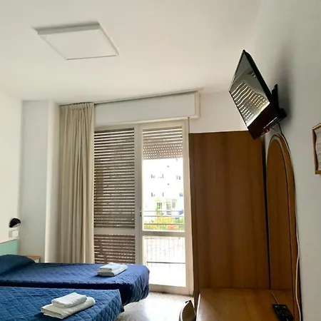 Hotel Telstar 3*