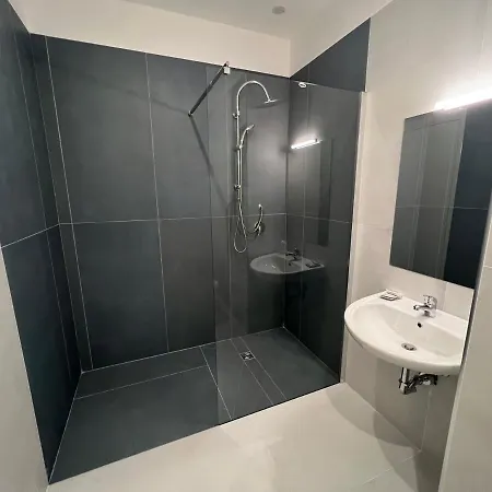 Hotel Telstar 3*