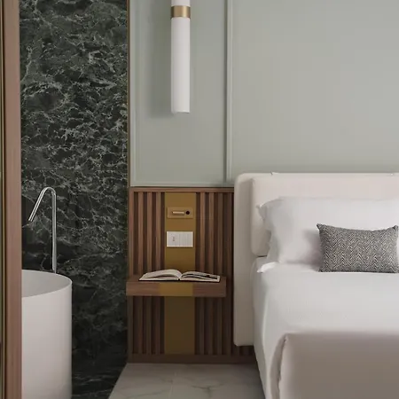 Ξενοδοχείο Parioli 4*