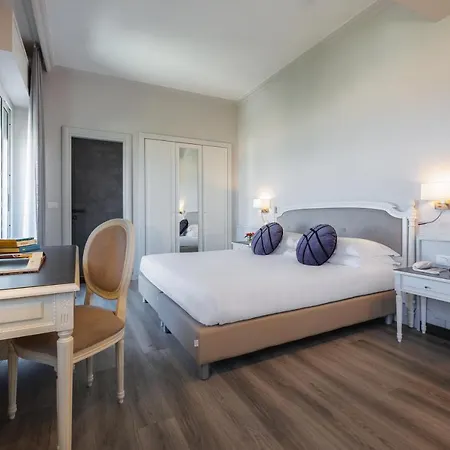 Parco Dei Principi Boutique Hotel 4*