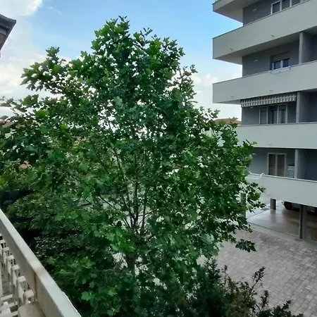 Lägenhet Borghesi Fronte Con Parcheggio Privato *