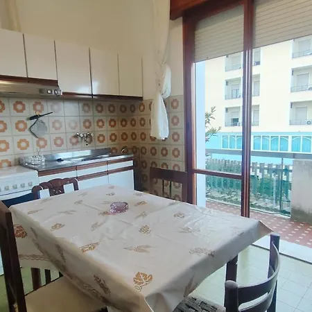 Lägenhet Borghesi Fronte Con Parcheggio Privato Rimini