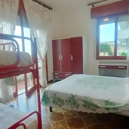 Lägenhet Borghesi Fronte Con Parcheggio Privato