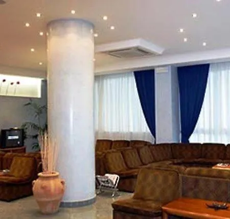 Hotel Monti 3*