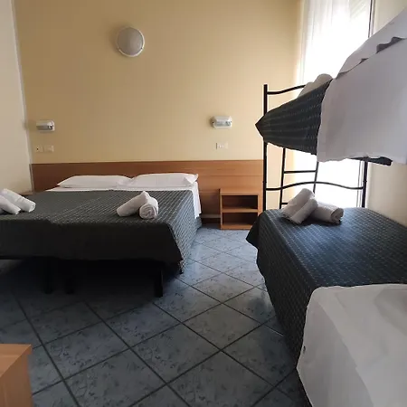Hotell Hotel Corona