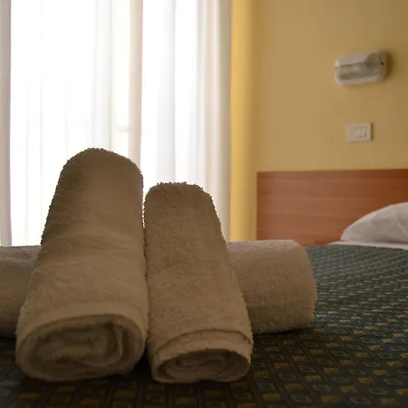 Hotell Hotel Corona