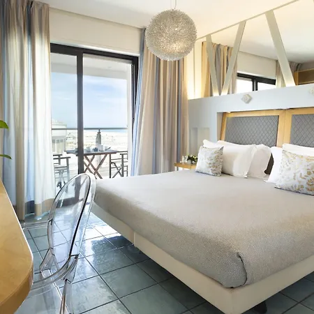 Club House 4* Rimini