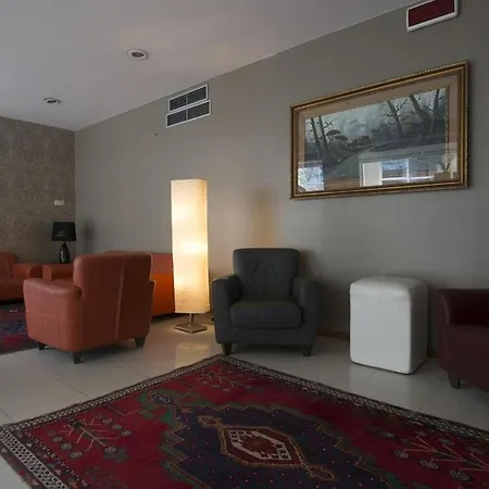 فندق Airone 3*