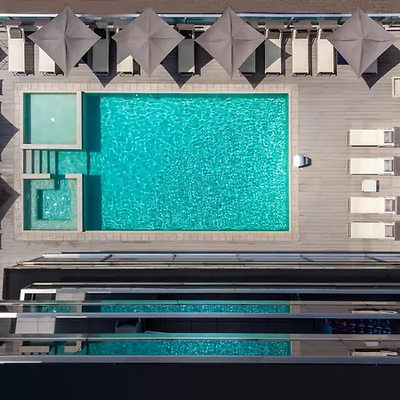 Aqua Hotel
