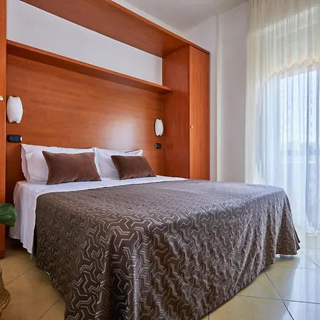 Fellini Aparthotel
