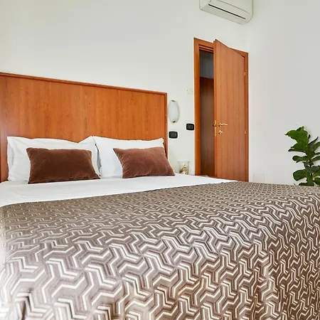Fellini Aparthotel Rimini