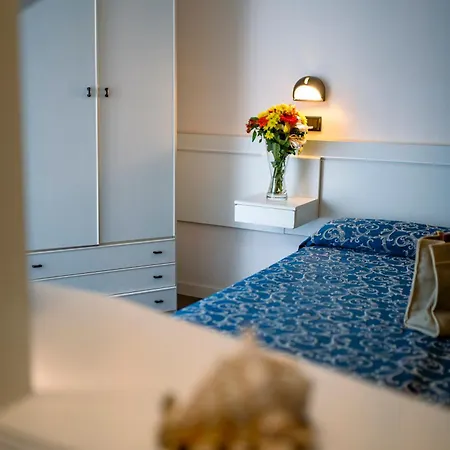 2000 Hotel Rimini