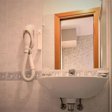 Ombretta Mare Hotel Rimini