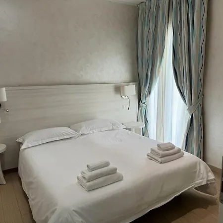 Hotel Marina Beach