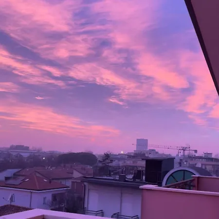 Il Tramonto Apartment *