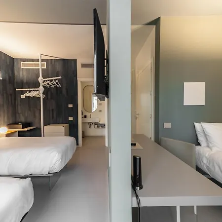 Hotel Open