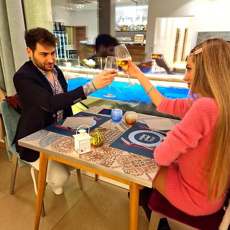 You&me Hotel 3*